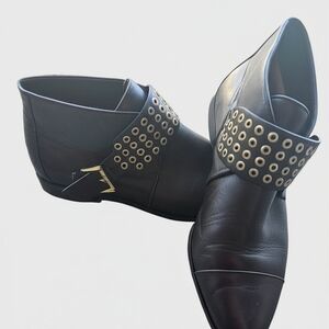 Michael Kors Brown Buckle Studded Booties. Size 7